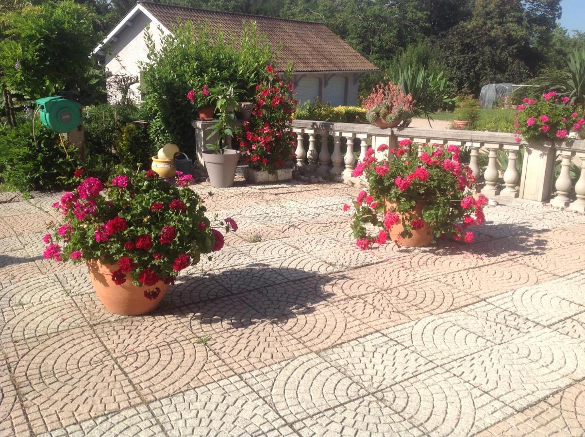 Saint-Didier-de-la-Tour Domaine De La Provencale Bed & Breakfast エクステリア 写真