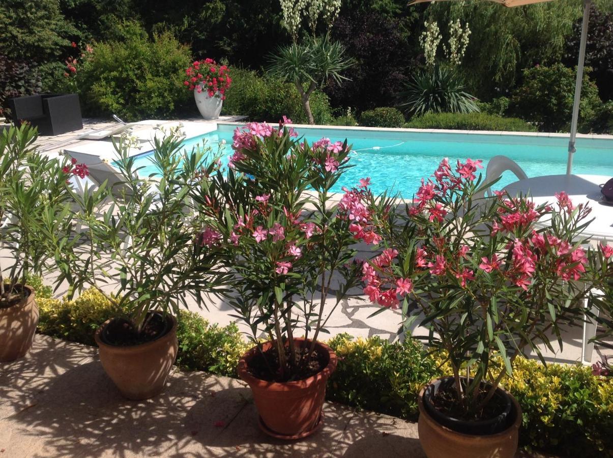 Saint-Didier-de-la-Tour Domaine De La Provencale Bed & Breakfast エクステリア 写真