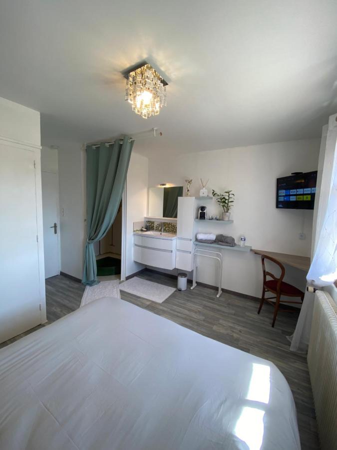 Saint-Didier-de-la-Tour Domaine De La Provencale Bed & Breakfast エクステリア 写真
